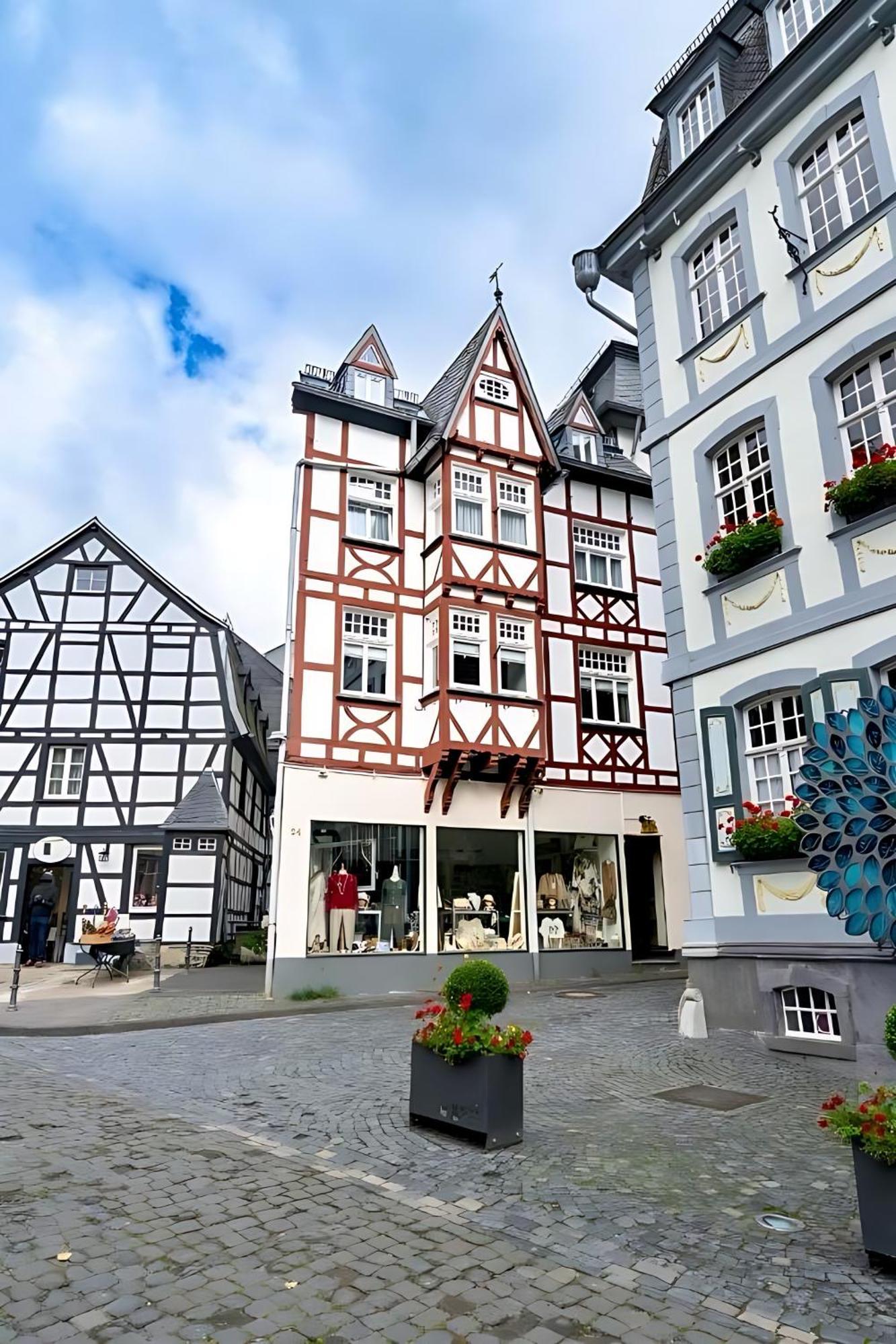 Vikaro Zimmer Monschau Exterior foto